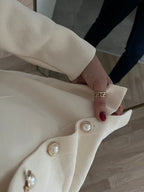 Ekru İnci Düğmeli Çelik Triko Bluz