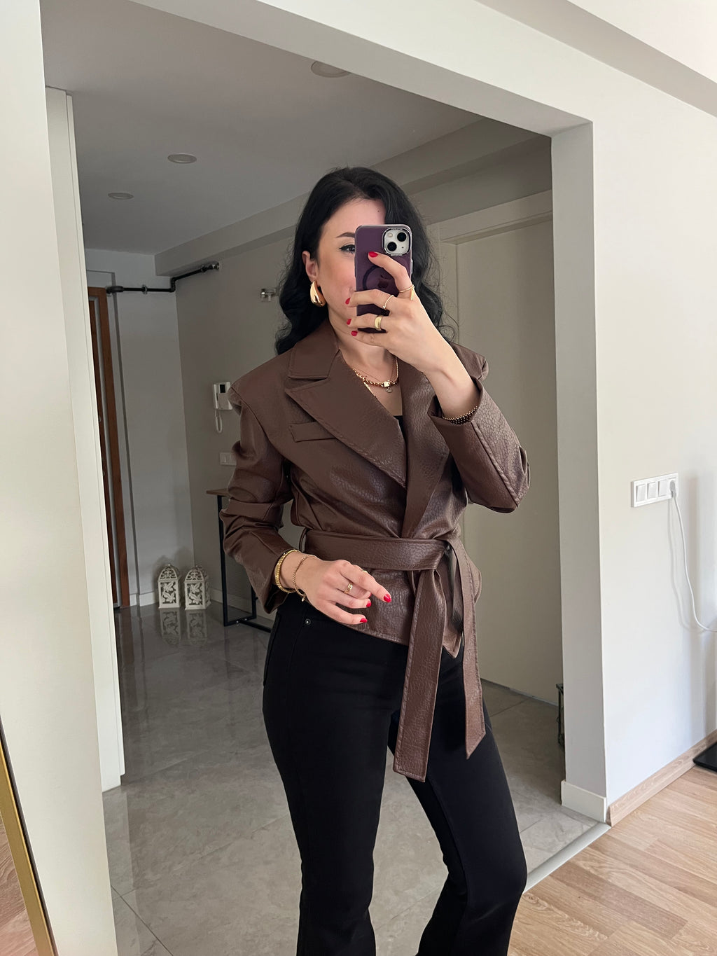 Kahverengi Vatkalı Kemerli Deri Ceket