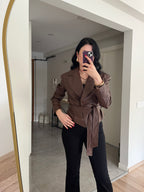 Kahverengi Vatkalı Kemerli Deri Ceket