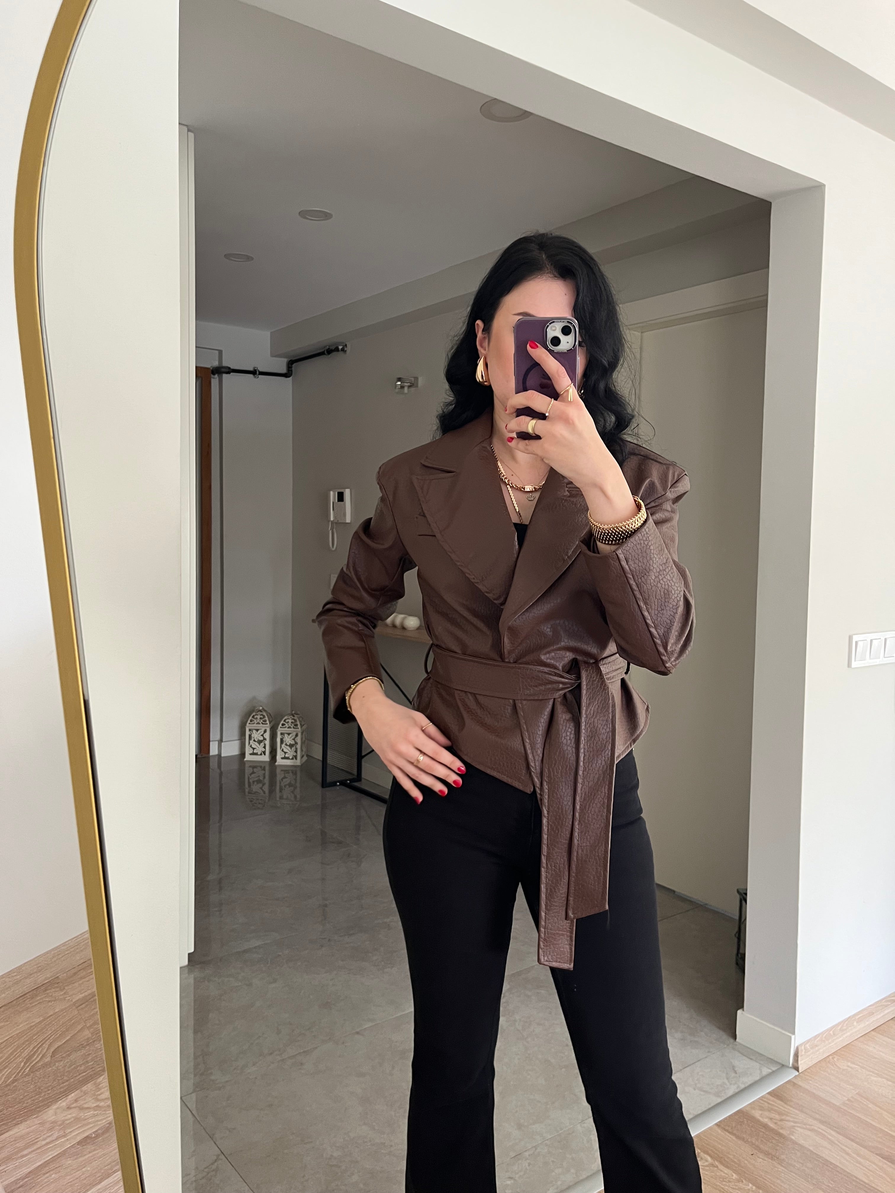 Kahverengi Vatkalı Kemerli Deri Ceket