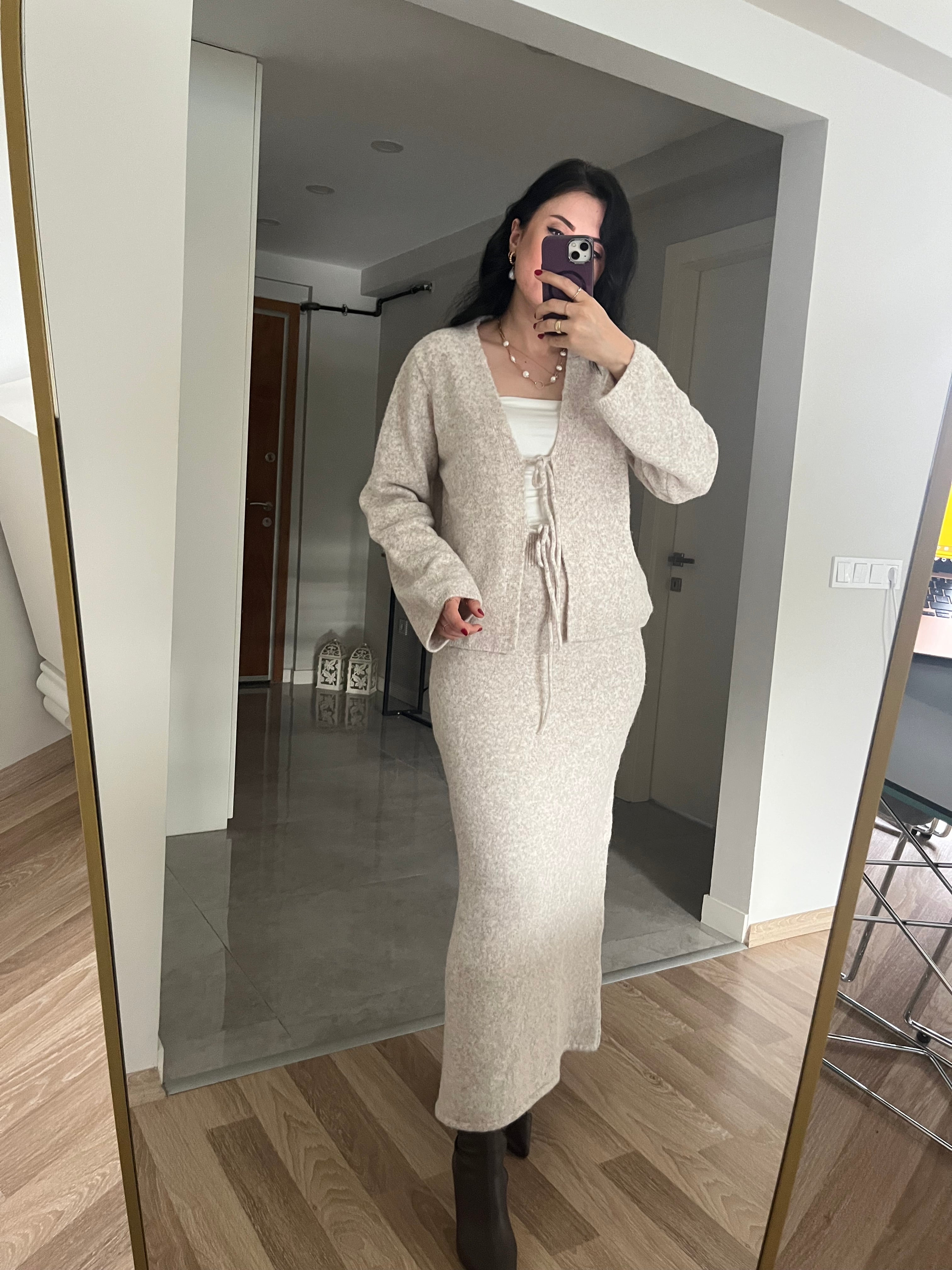 Ekru Bluz Etek Triko Takım