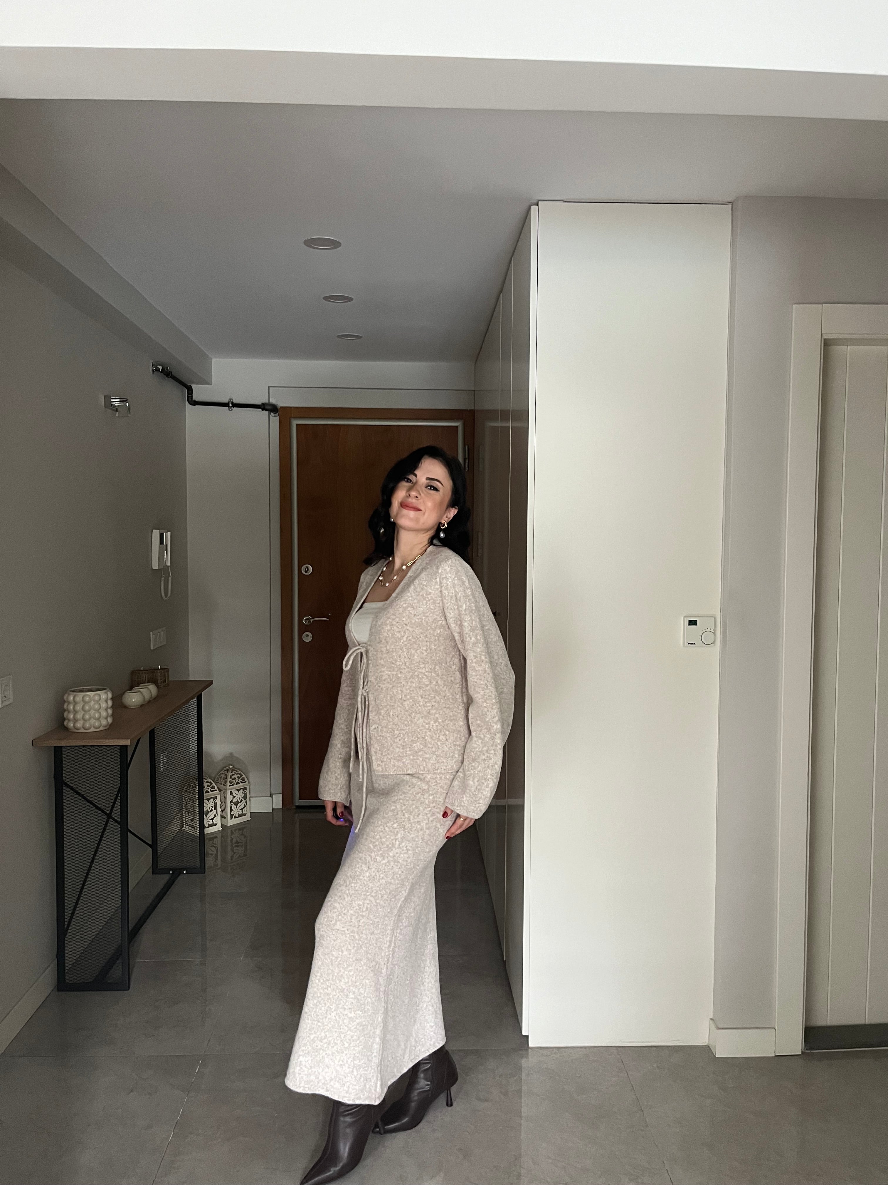 Ekru Bluz Etek Triko Takım